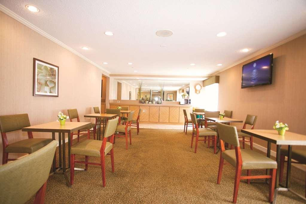 Americinn By Wyndham Glendale Milwaukee Whitefish Bay Szoba fotó